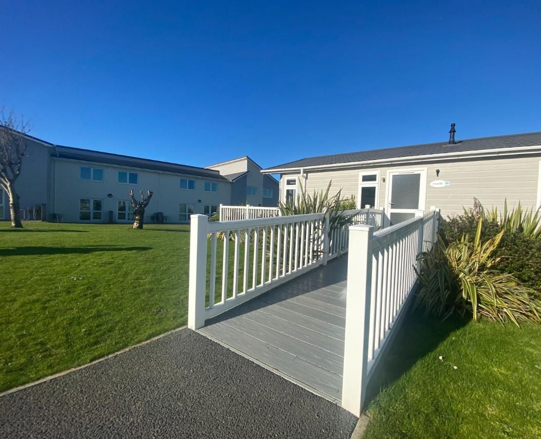 Croyde Bay Hotel Or Self Catering Екстериор снимка
