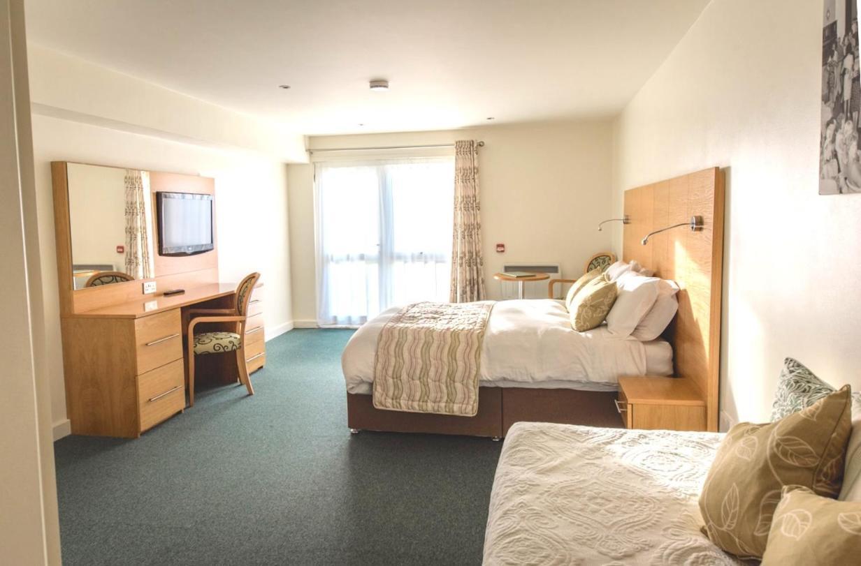 Croyde Bay Hotel Or Self Catering Екстериор снимка